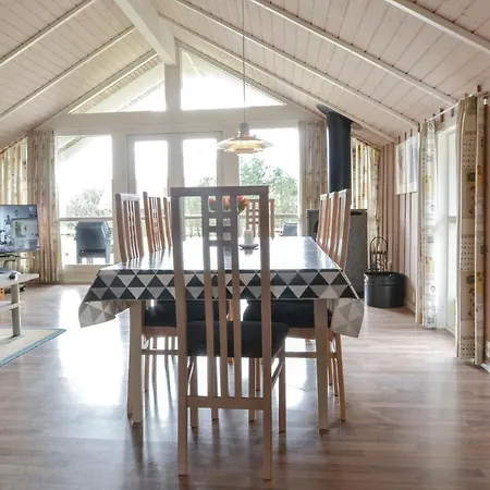 Lovely Home In Fano With Sauna Дом отдыха *