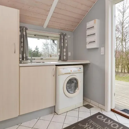 Lovely Home In Fano With Sauna Фанё