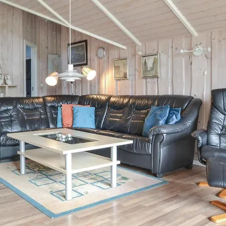 Ferienhaus Beautiful In With Kitchen Fanø